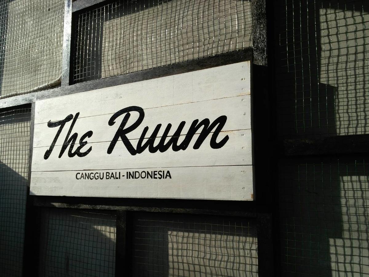The Ruum Hostel Canggu Exteriör bild