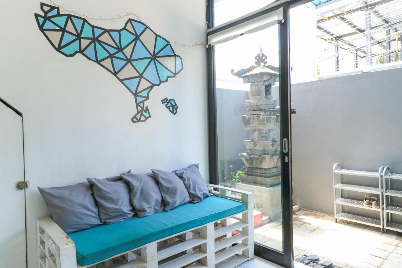 The Ruum Hostel Canggu Exteriör bild